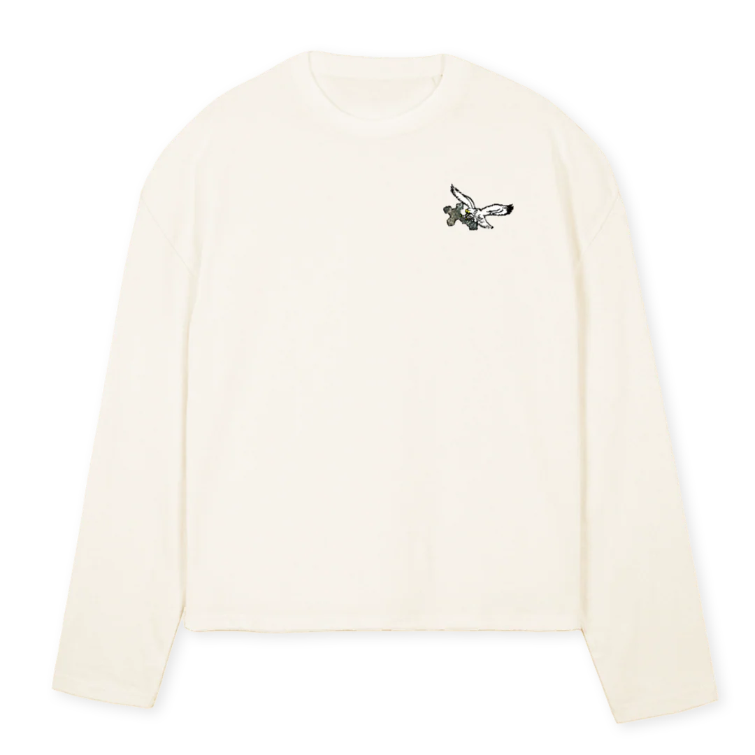 LUCKYEAGLE Vintage White Oversized Boxy LS Tee.