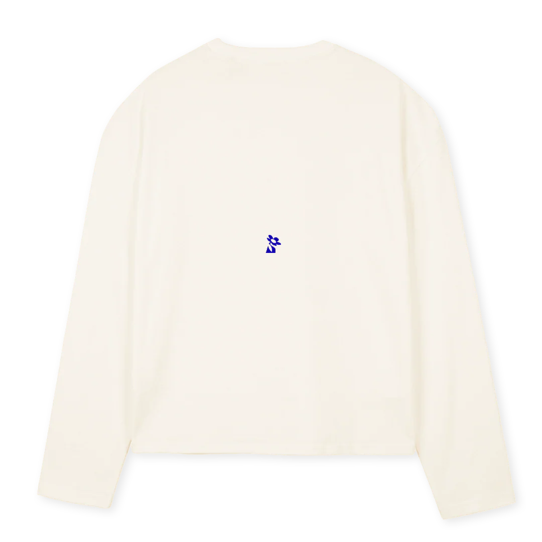 SANTATWOLONGLESEEVE_BLUE Vintage White Oversized Boxy LS Tee. - Image 2