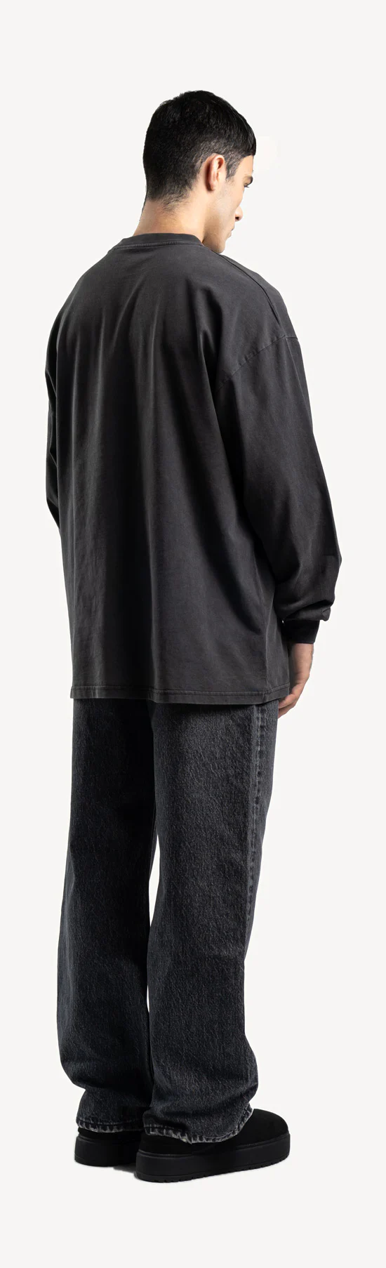 Vintage Black Oversized LS Tee. - Image 5