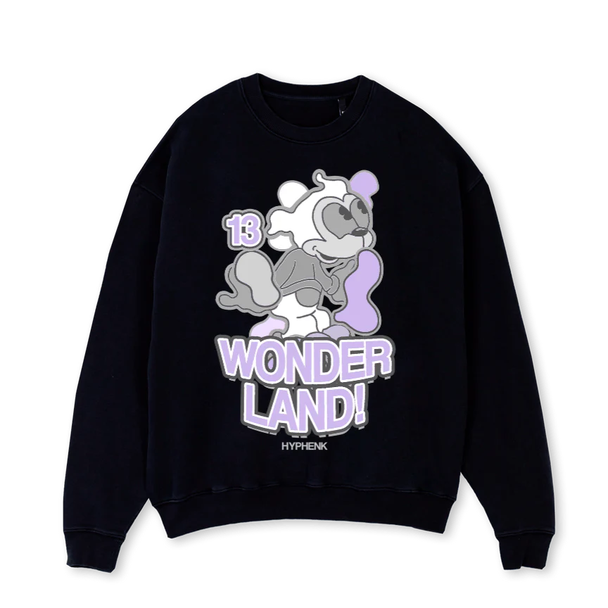WONDERLAND Black Oversized Crewneck Sweater.